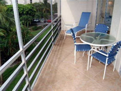 Gulf View From this Sanibel Vacation Condo